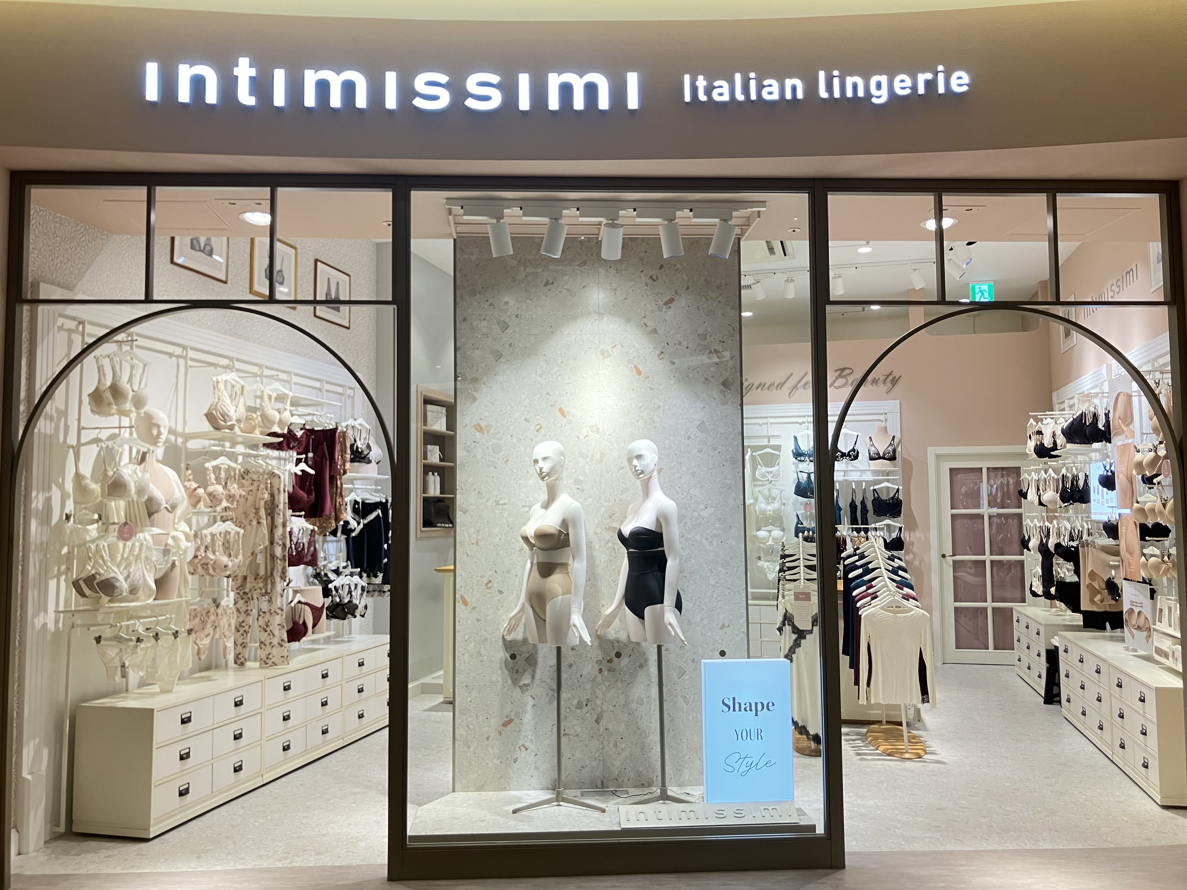 Intimissimi ダイバーシティー東京