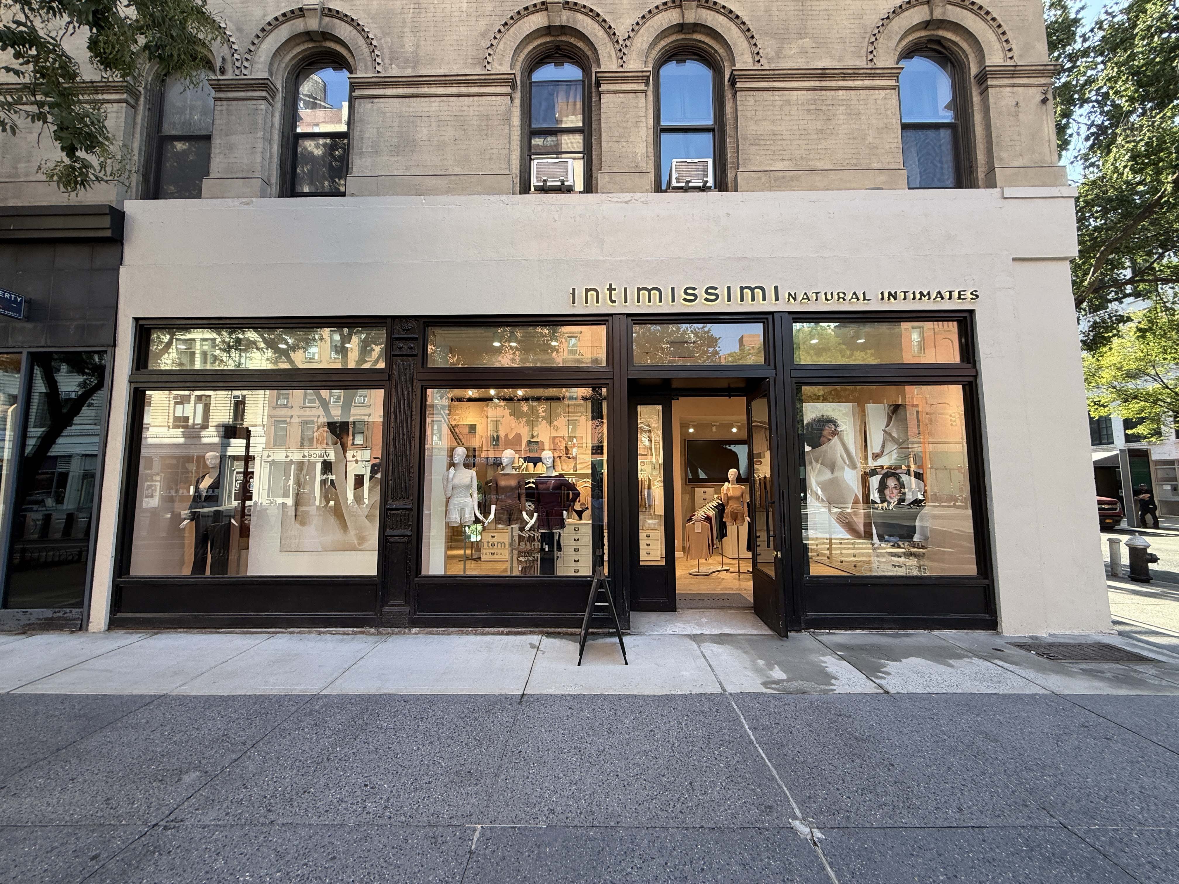 Intimissimi NEW YORK 241 COLUMBUS AVE