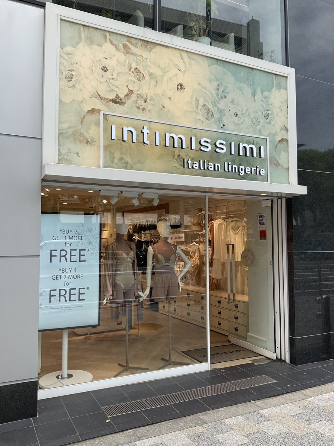 Intimissimi 六本木店