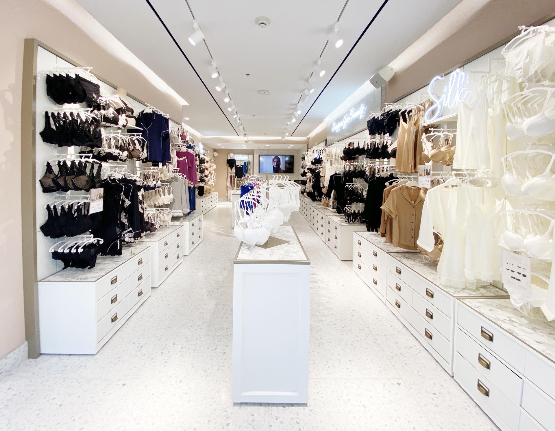 Intimissimi HOBOKEN 321 WASHINGTON ST