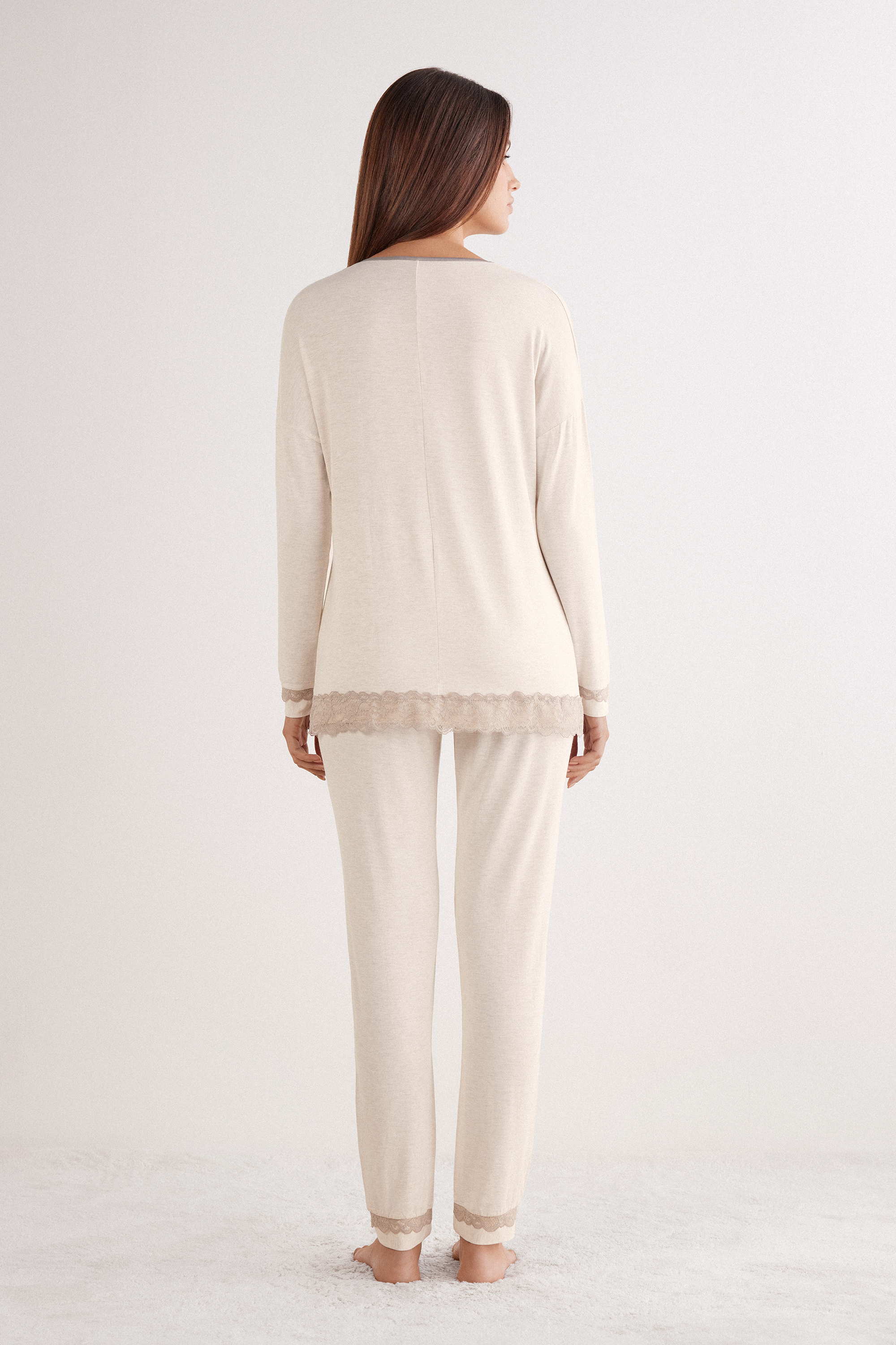 Pigiama Lungo in Modal con Pizzo