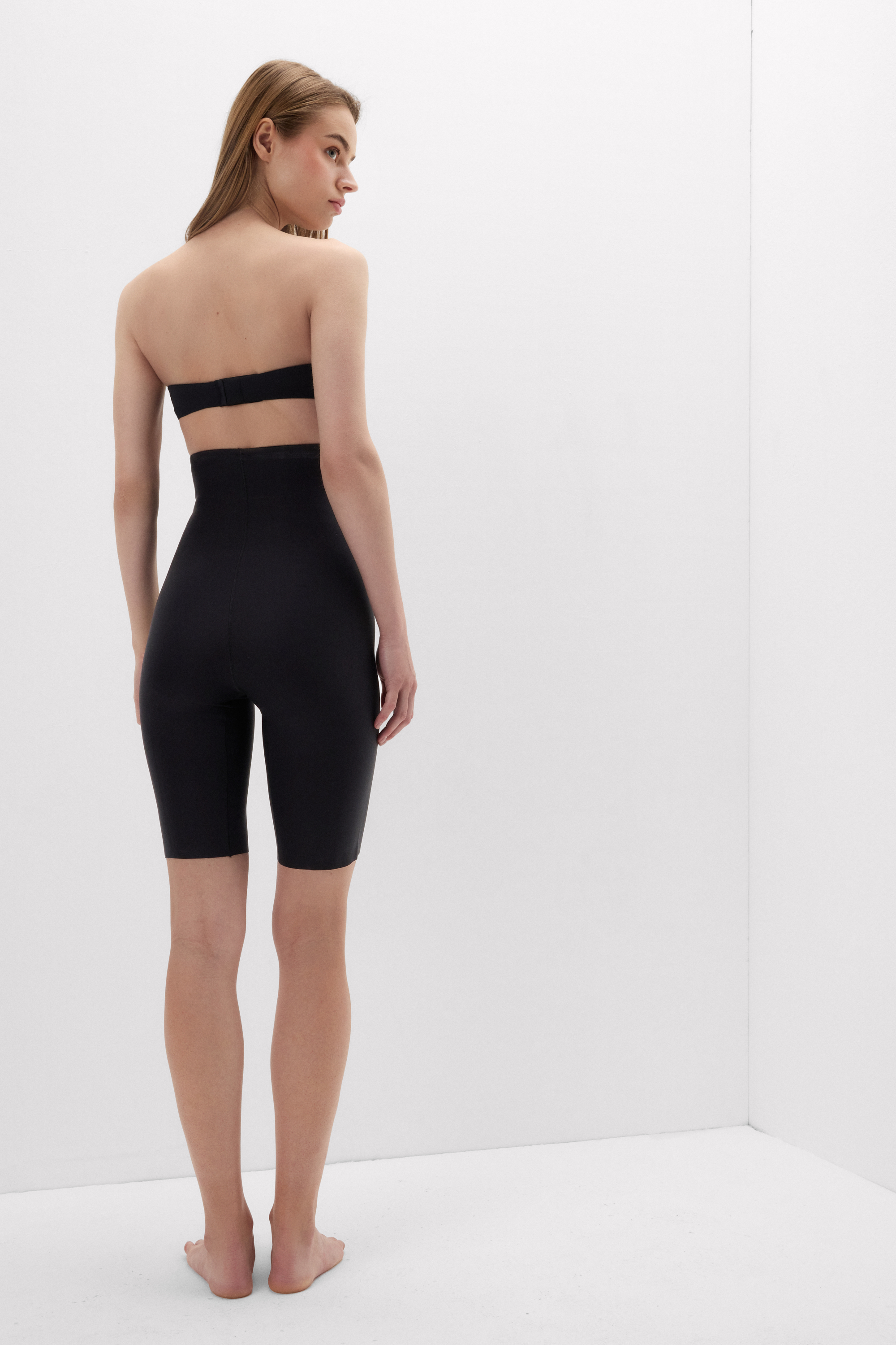 Pantaloncino Modellante in Microfibra Senza Cuciture