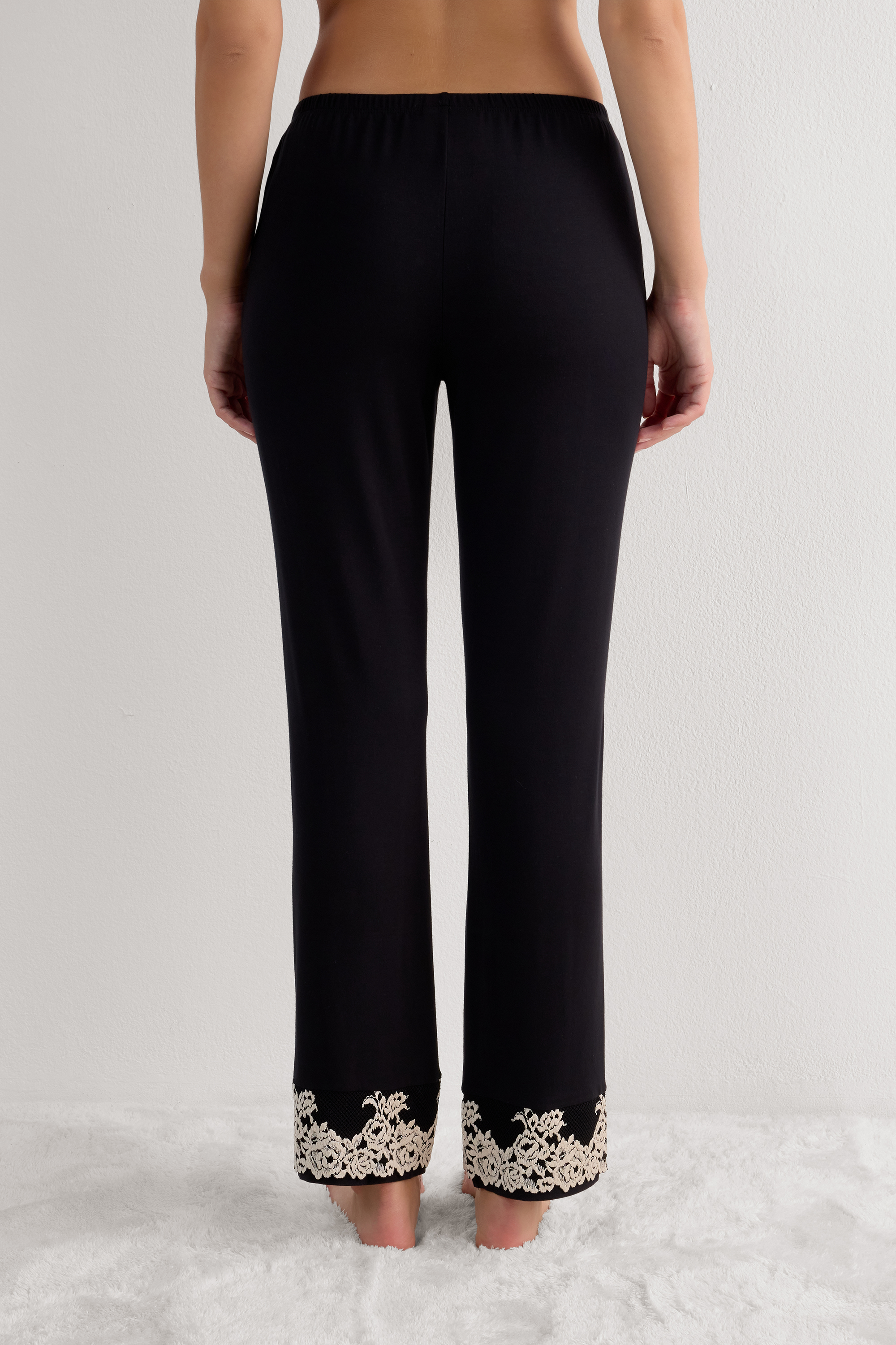 Pantalone Lungo in Modal con Balza Pretty Flowers