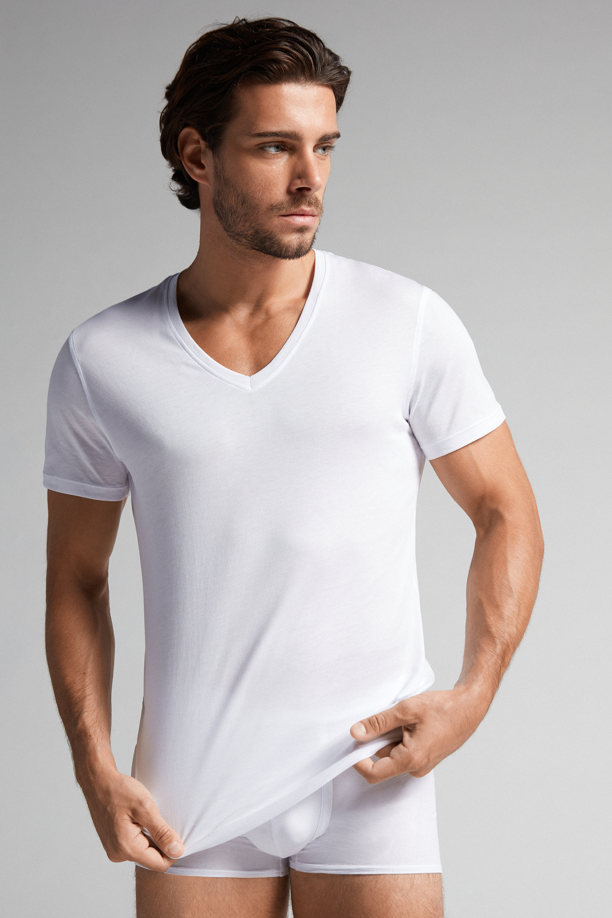 T-Shirt Scollo V in Cotone Superior Extrafine