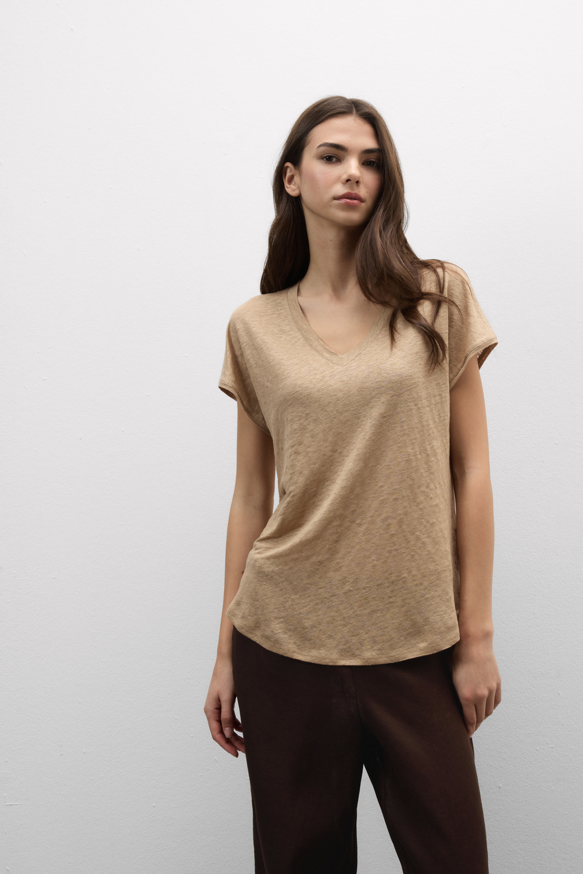 Maglia Manica Corta con Scollo a V in Lino The Pure Linen