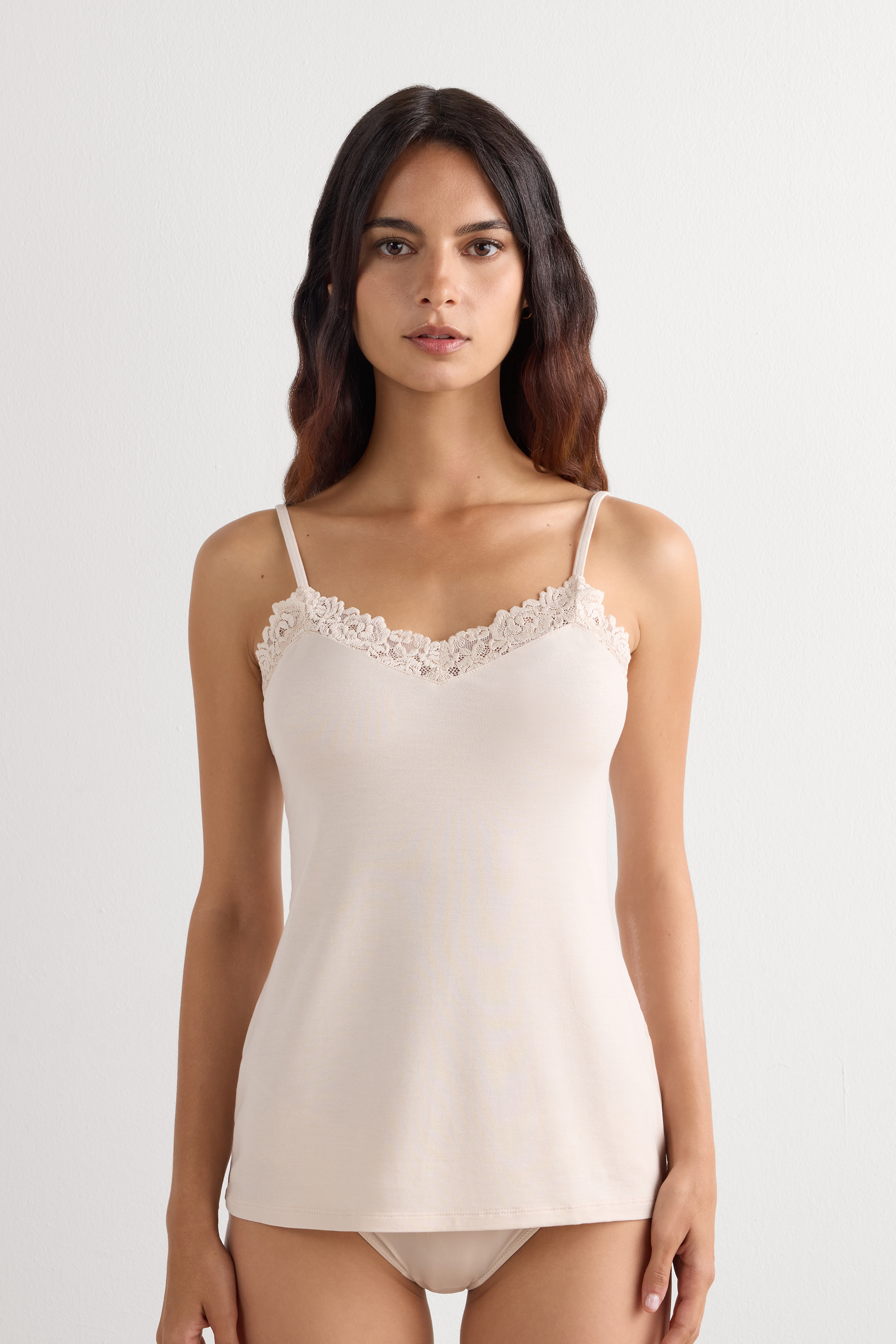 Top in Modal Pretty Flowers