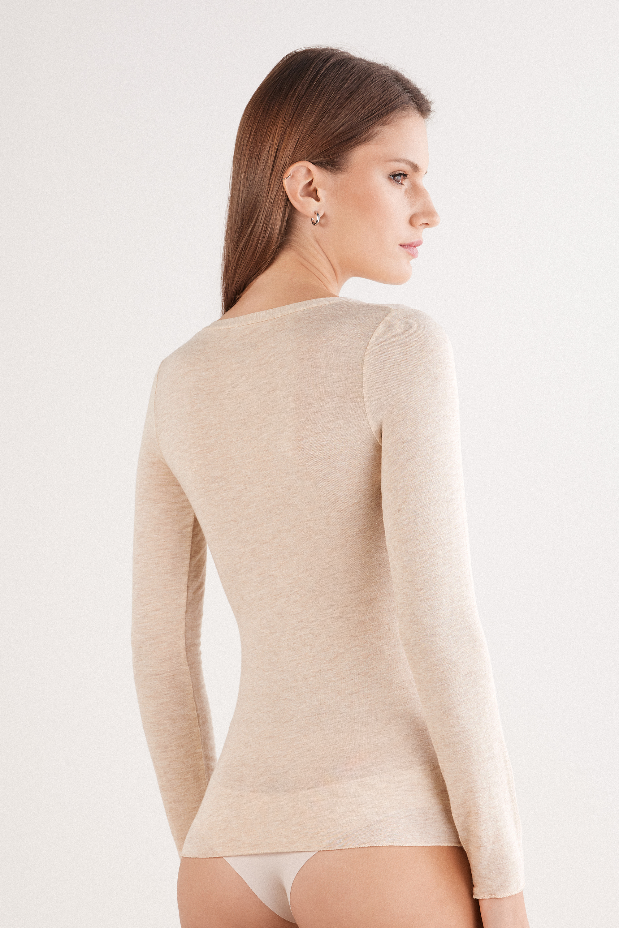 Maglia Scollo a V in Modal Ultralight con Cashmere