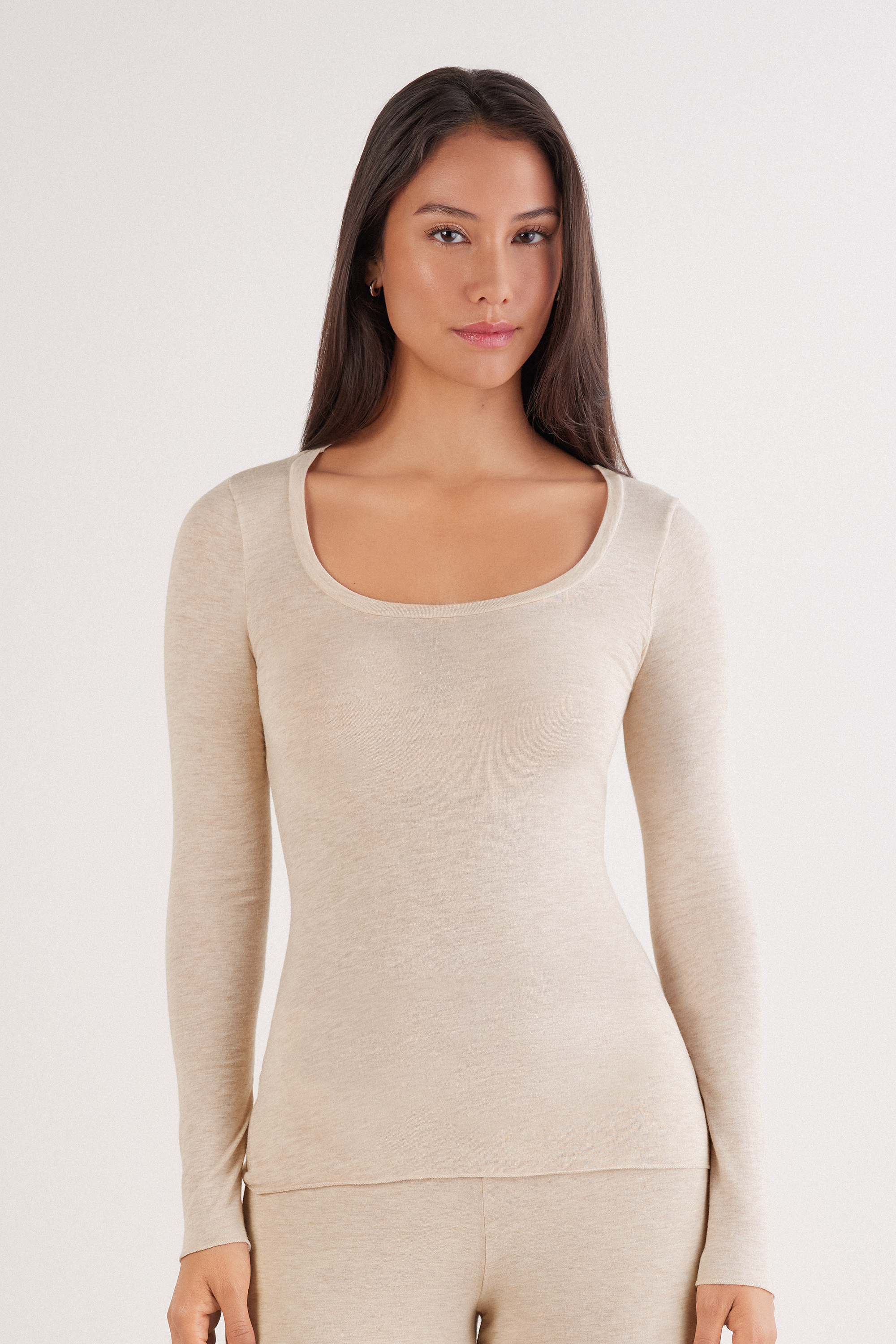 Maglia Manica Lunga Modal Ultralight con Cashmere Scollo Madonna