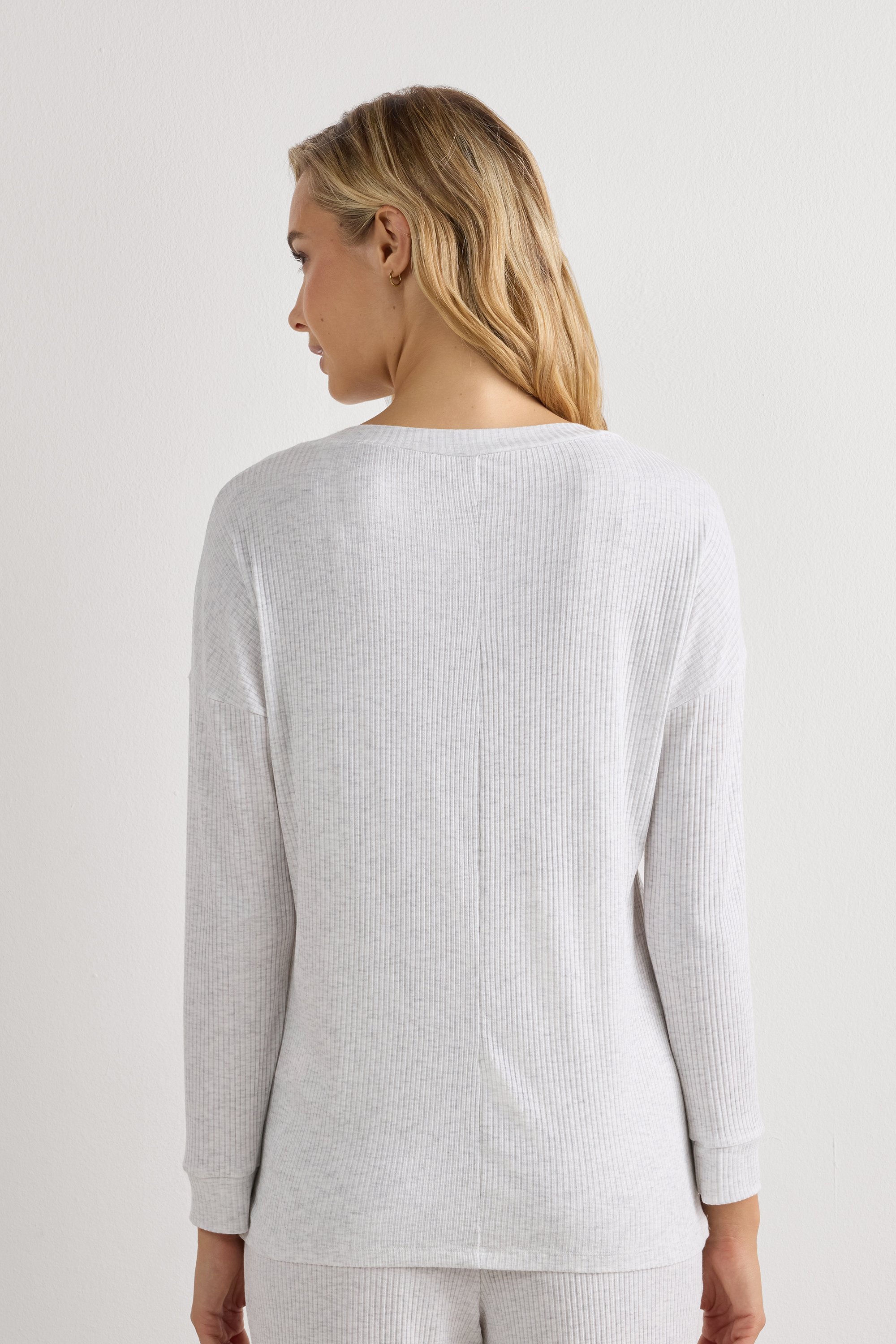 Maglia Manica Lunga con Scollo a Barchetta in Modal Chic Comfort