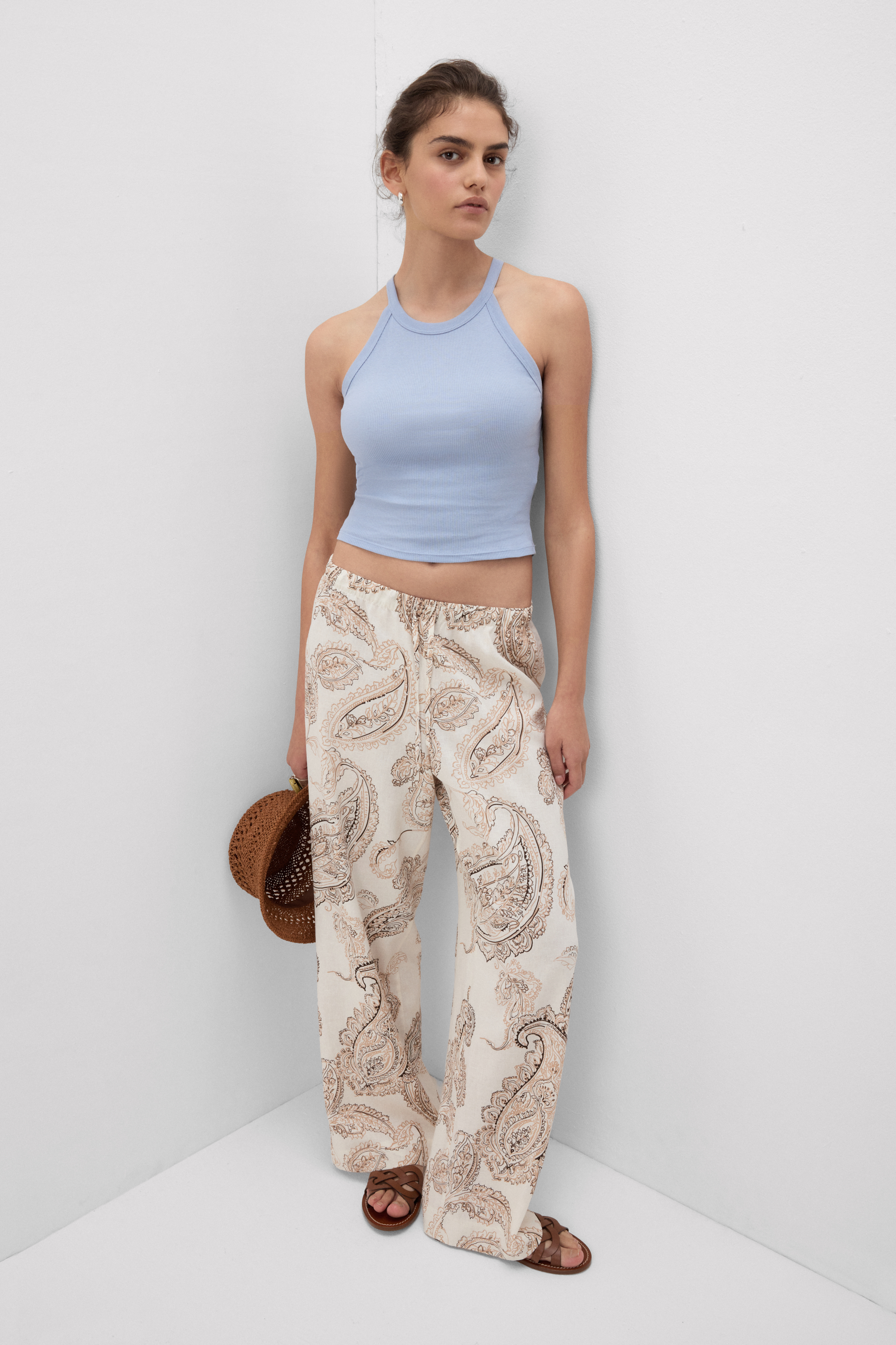 Pantalone in Lino e Viscosa Get Noticed