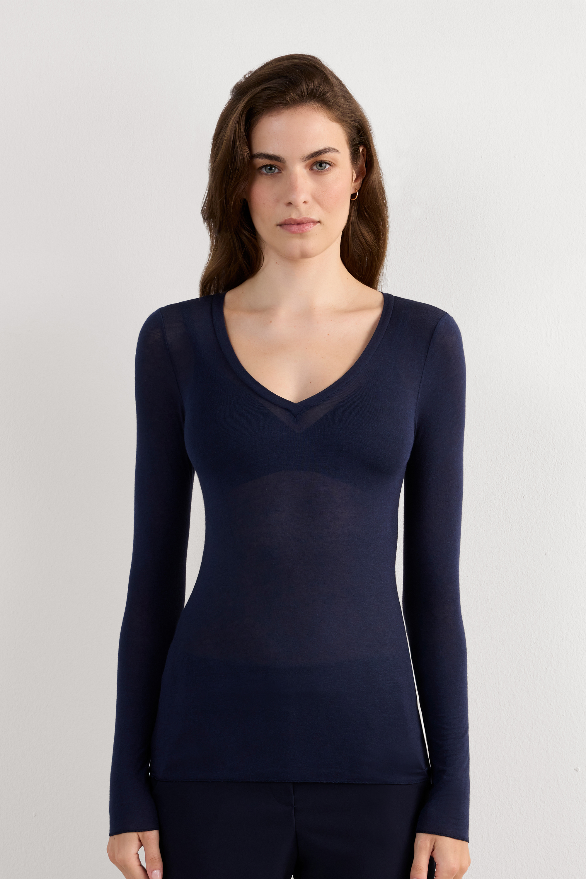 Maglia Scollo a V in Modal Ultralight con Cashmere