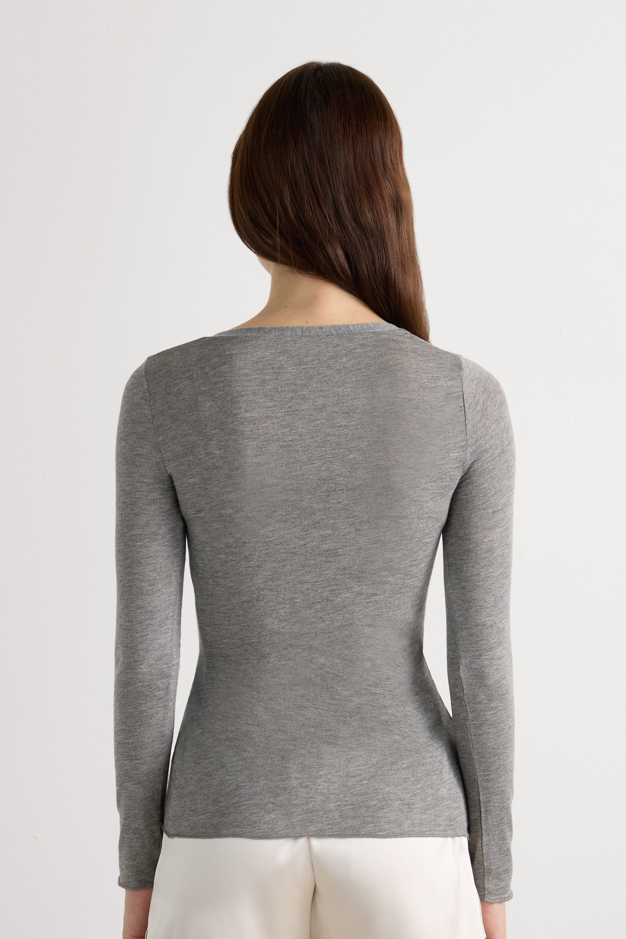 Maglia Scollo a V in Modal Ultralight con Cashmere