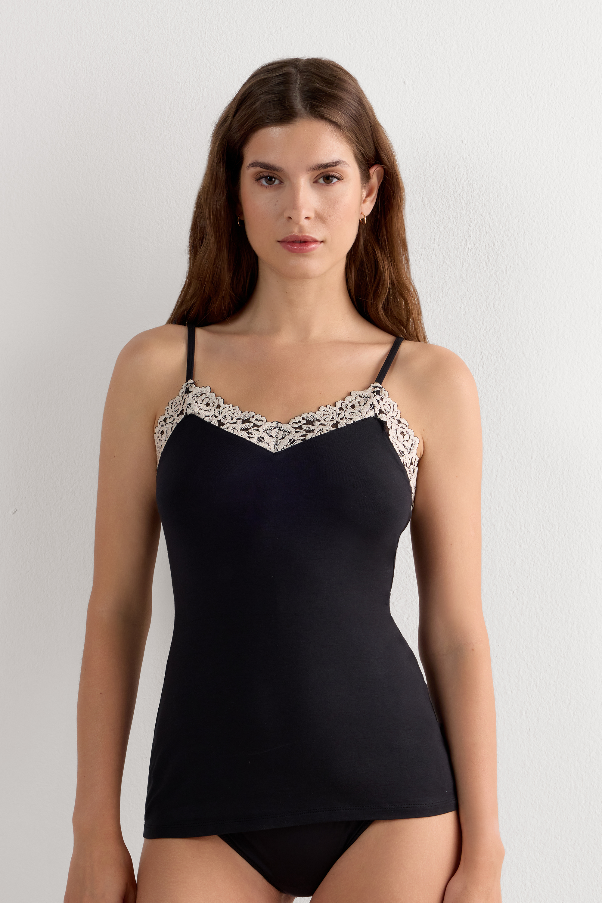 Top in Modal Pretty Flowers