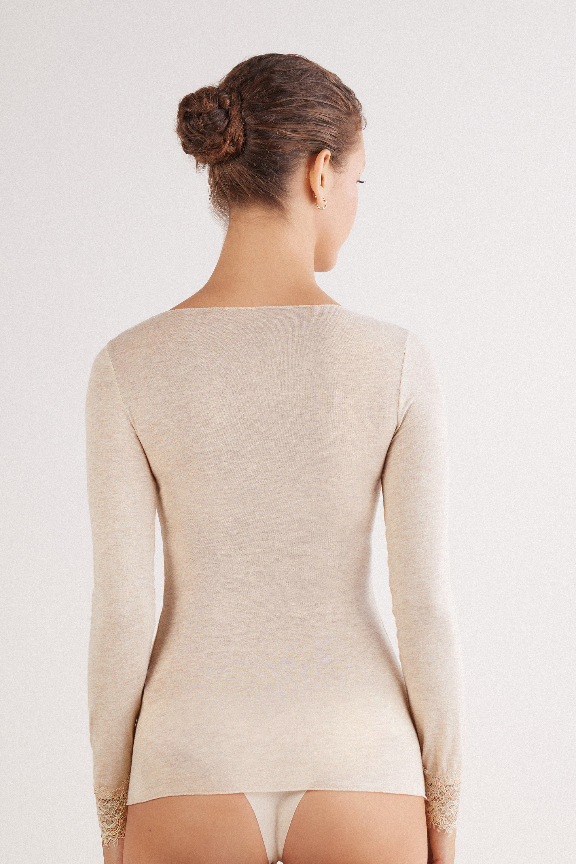 Maglia Scollo a V Ultralight con Cashmere e Pizzo