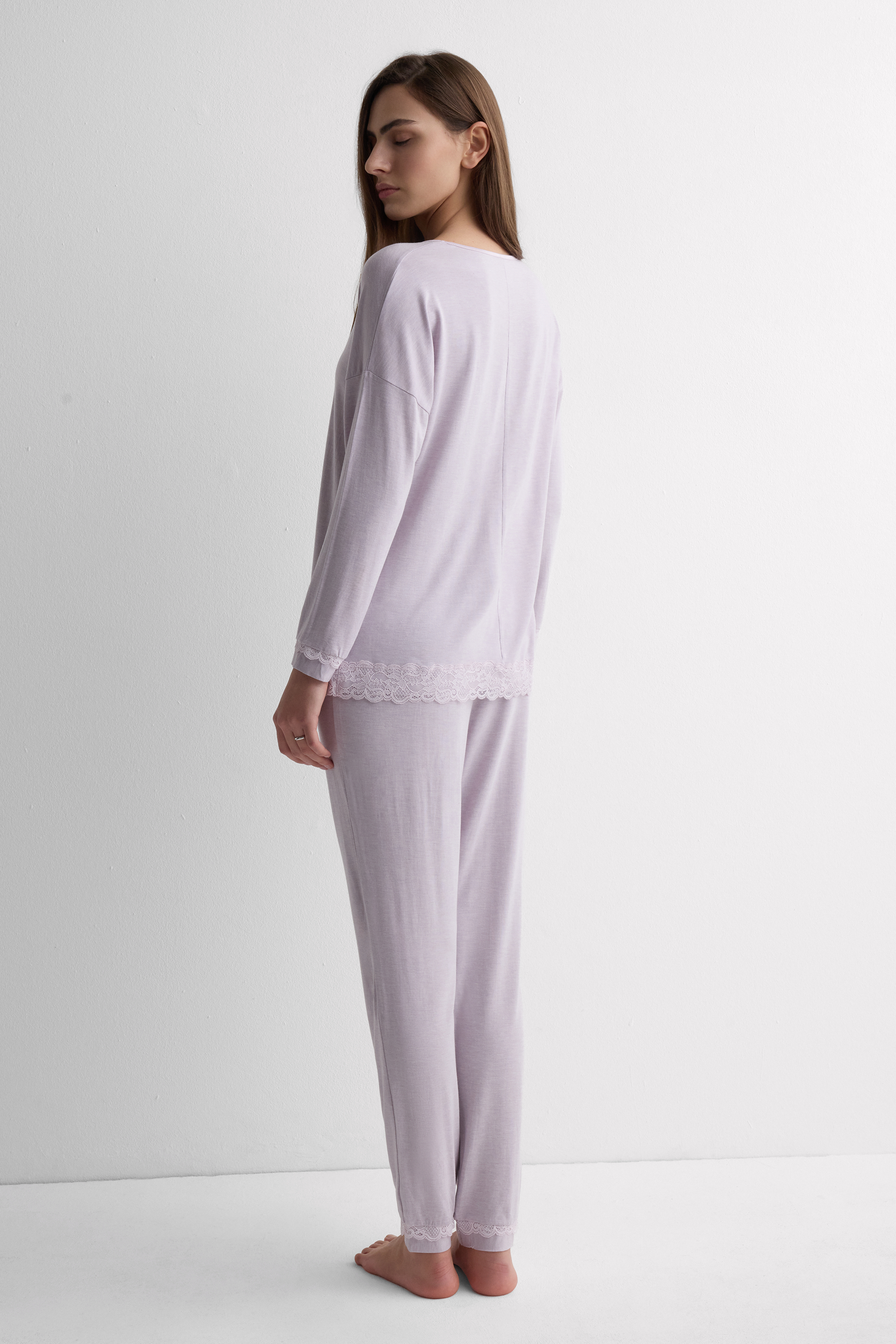 Pigiama Lungo in Modal con Pizzo