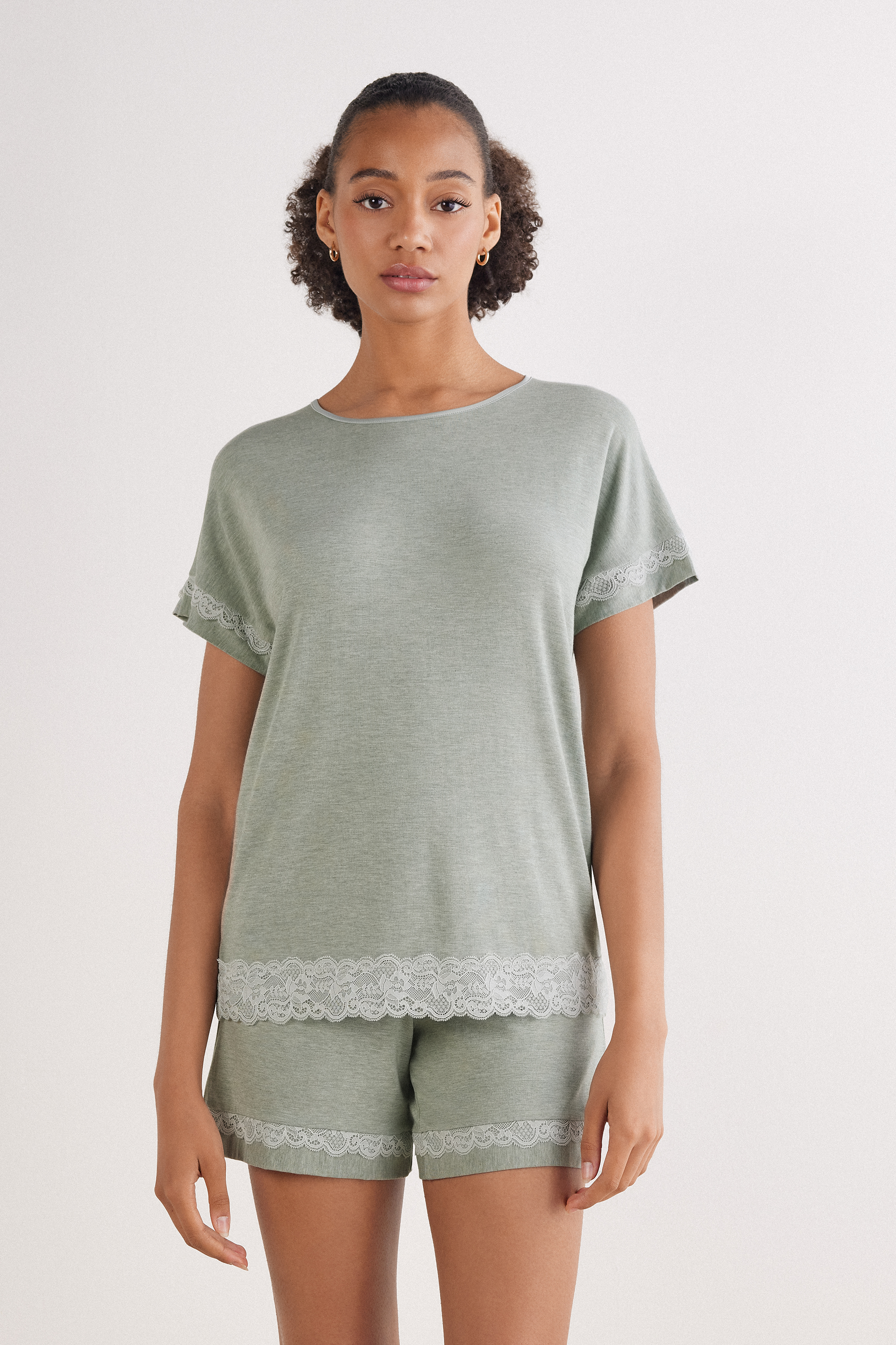 Pigiama Corto in Modal con Pizzo