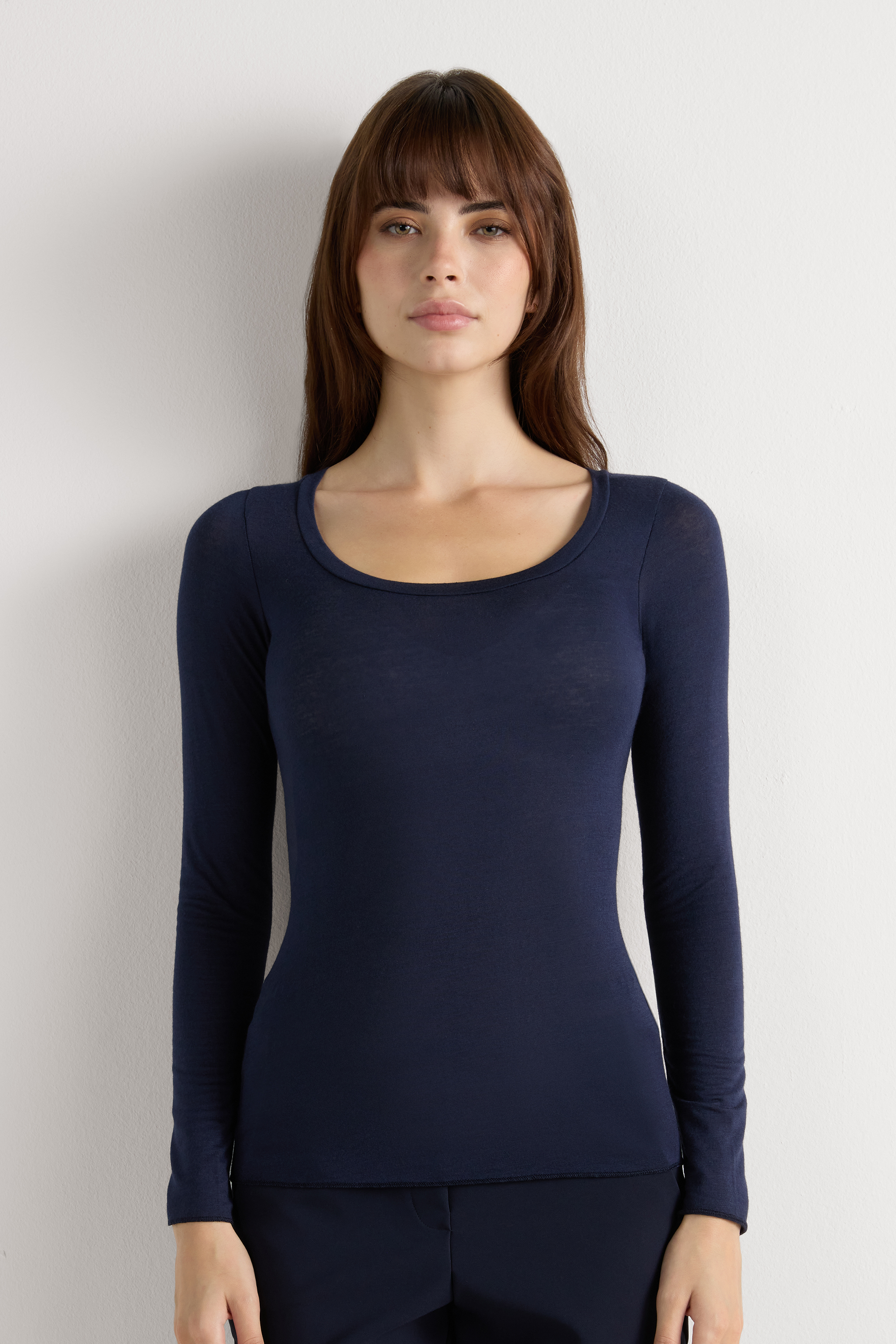 Maglia Manica Lunga Modal Ultralight con Cashmere Scollo Madonna
